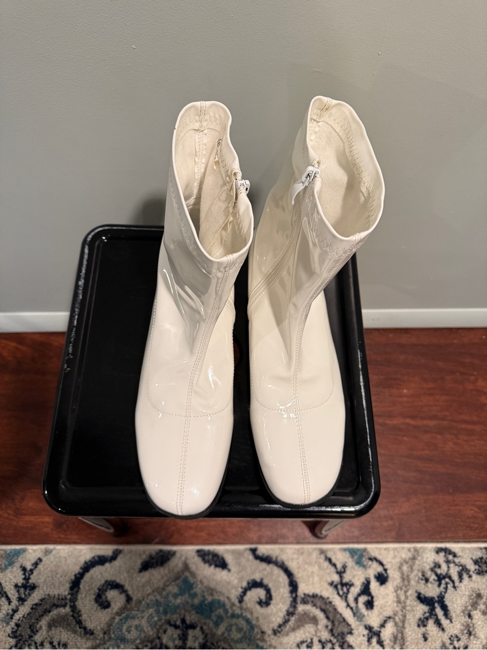 White Go-Go Ankle Boots - Picture 3 of 5